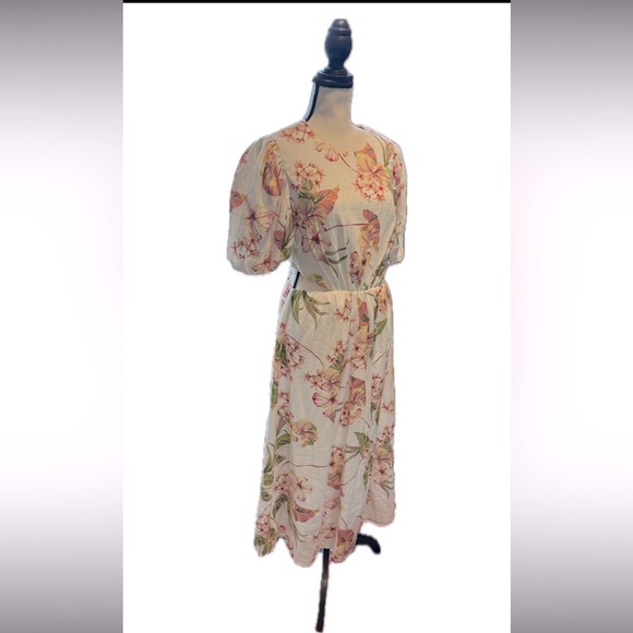 Wayf Floral‎ Cutout midi Dress size small NWT - Picture 7 of 7